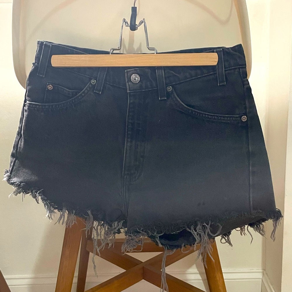 Levi’s 505 High waisted shorts. 32 waist. Black/grey. Distressed.